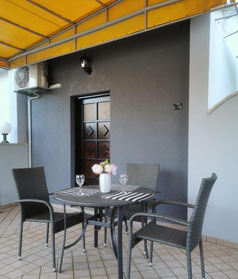 Apartments K&D Pula Zewnętrze zdjęcie