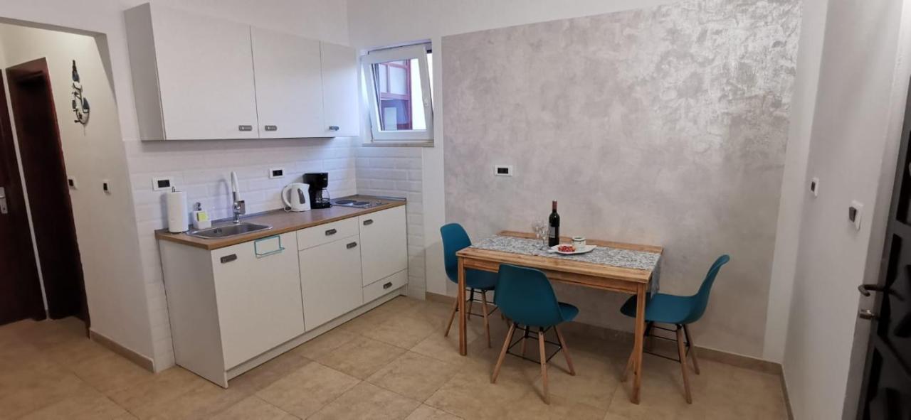 Apartments K&D Pula Zewnętrze zdjęcie